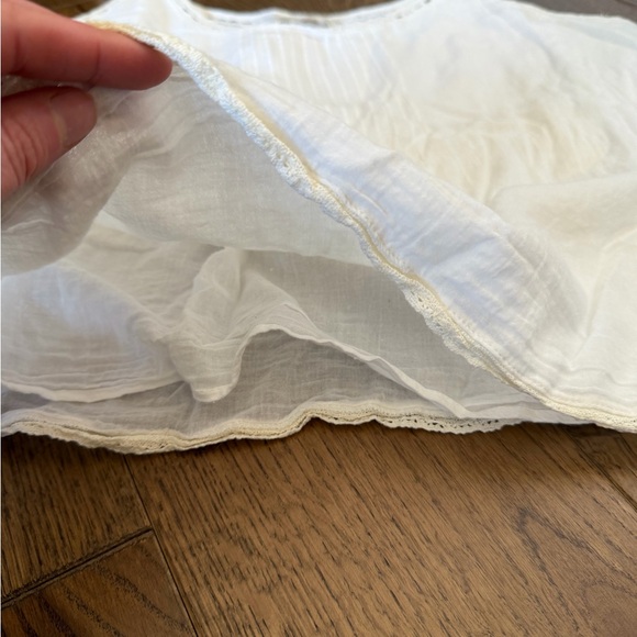 White Cotton Dainty Flowy Coquette Camisole Spring Top Hinge - Picture 6 of 10